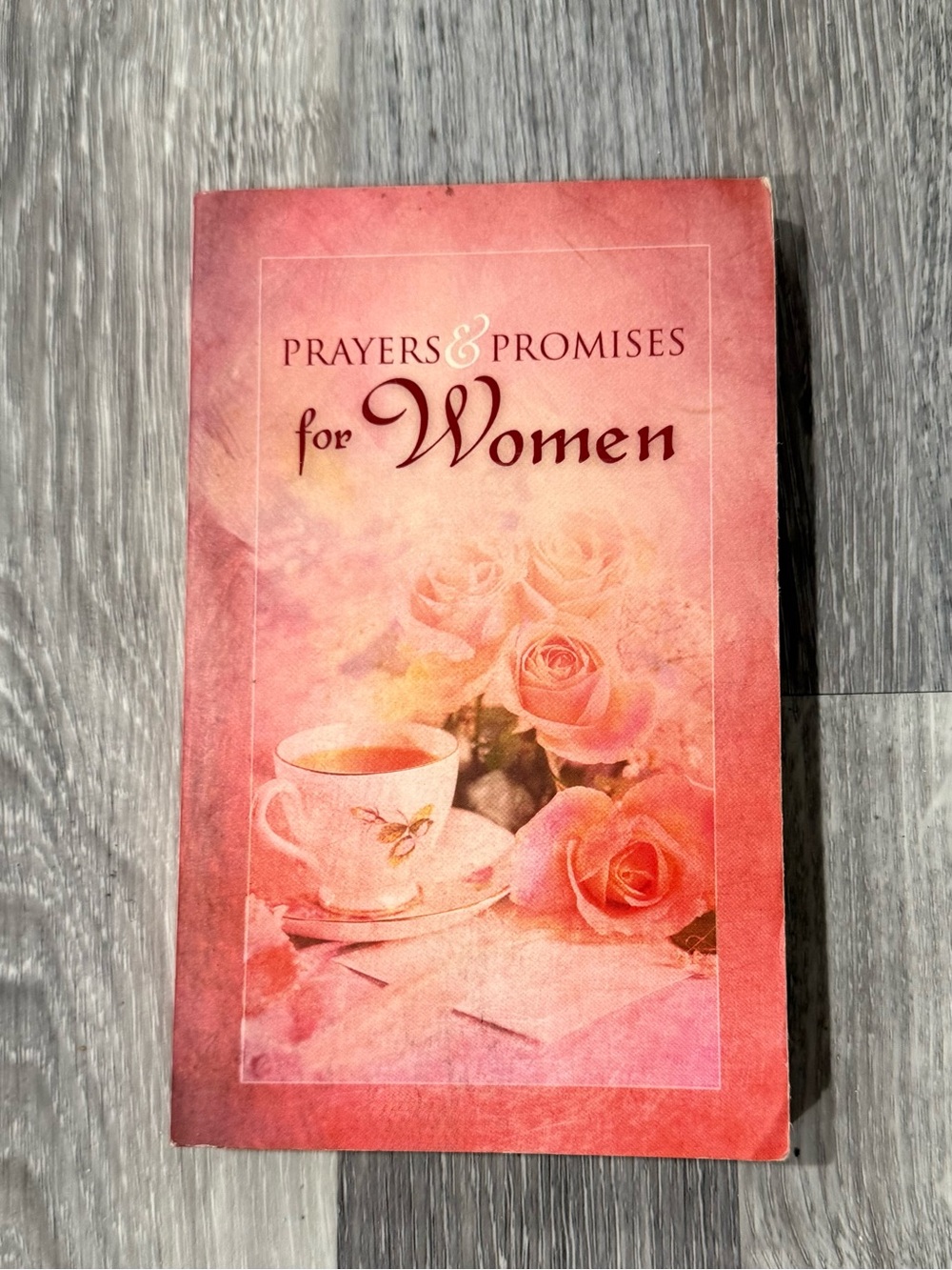 Prayers & Promises for Women - Pink Floral Devotional